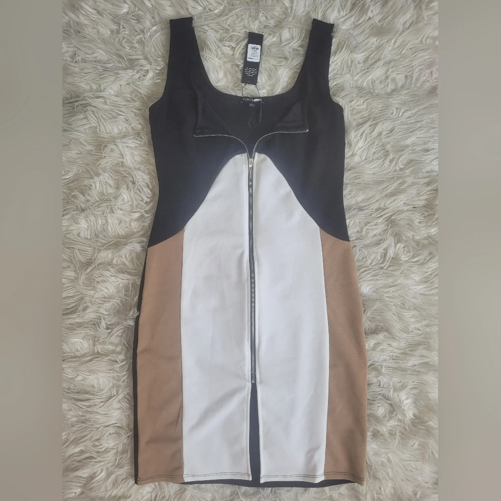SOLD-Fashion Nova Dress - Dimensional Mini Zip Up Women's Sz L NWT - Picture 10 of 11